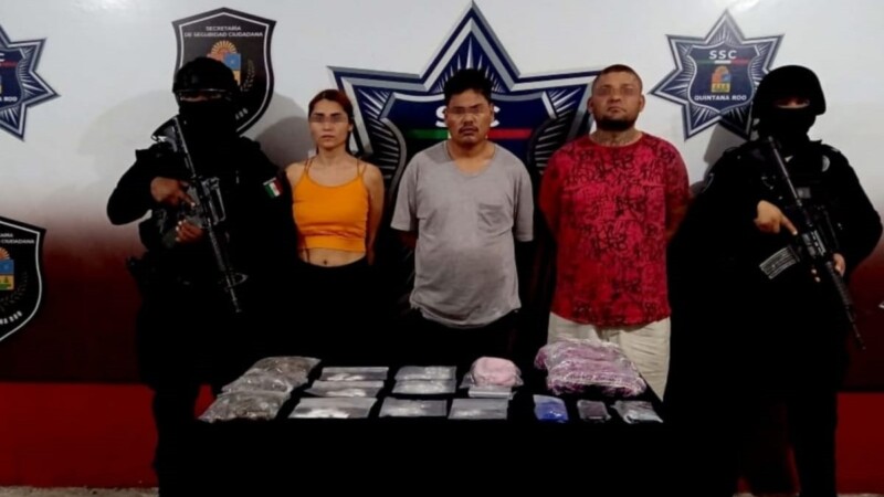 Detienen en flagrancia a tres narcomenudistas en Villas del Mar