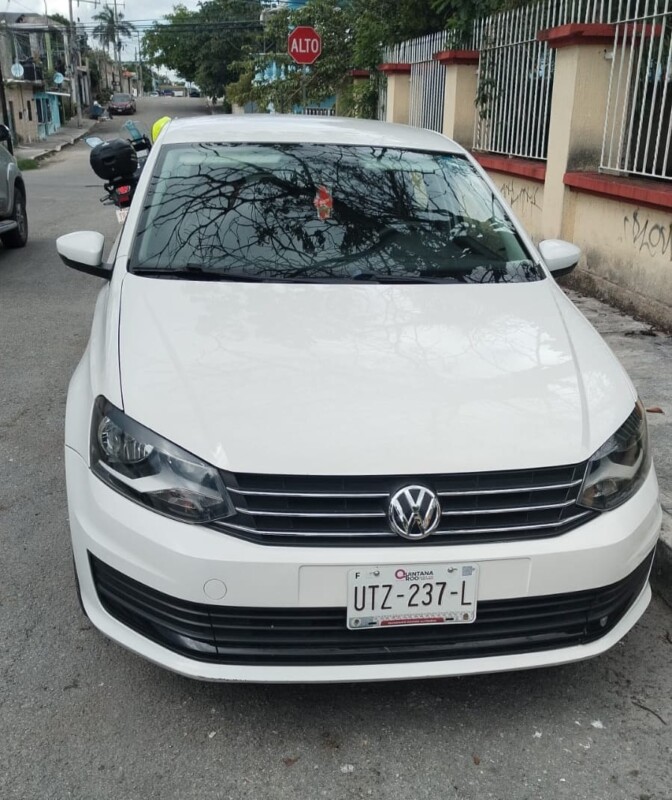 Detenido por herir con un cuchillo a un policía en Playa del Carmen; en otro hecho, fue asegurado un vehículo relacionado posiblemente con hecho delictivo.