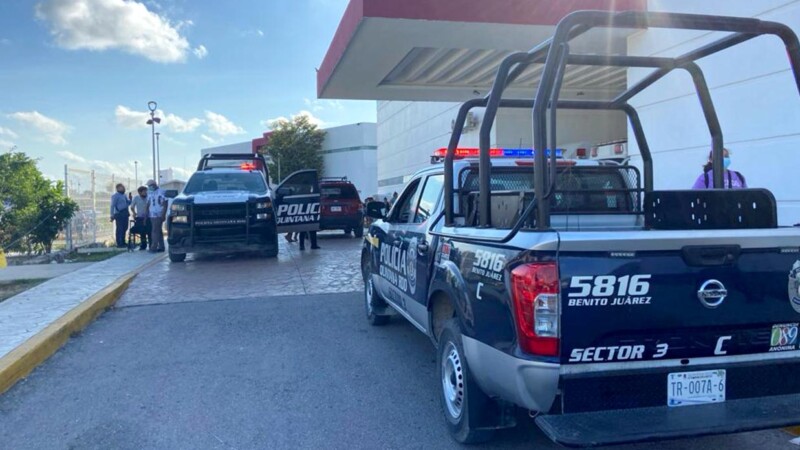Apuñalan a hombre en plena avenida Tulum de Cancún 