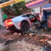 Mujer estrella por despecho auto deportivo en Guadalajara