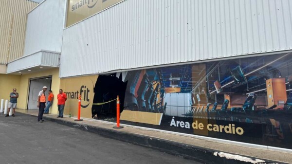 Torpe conductor les aceleró el cardio a usuarios de un gimnasio en Cancún