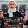 Cynthia Nixon se suma a huelga de hambre por conflicto Israel-Hamás