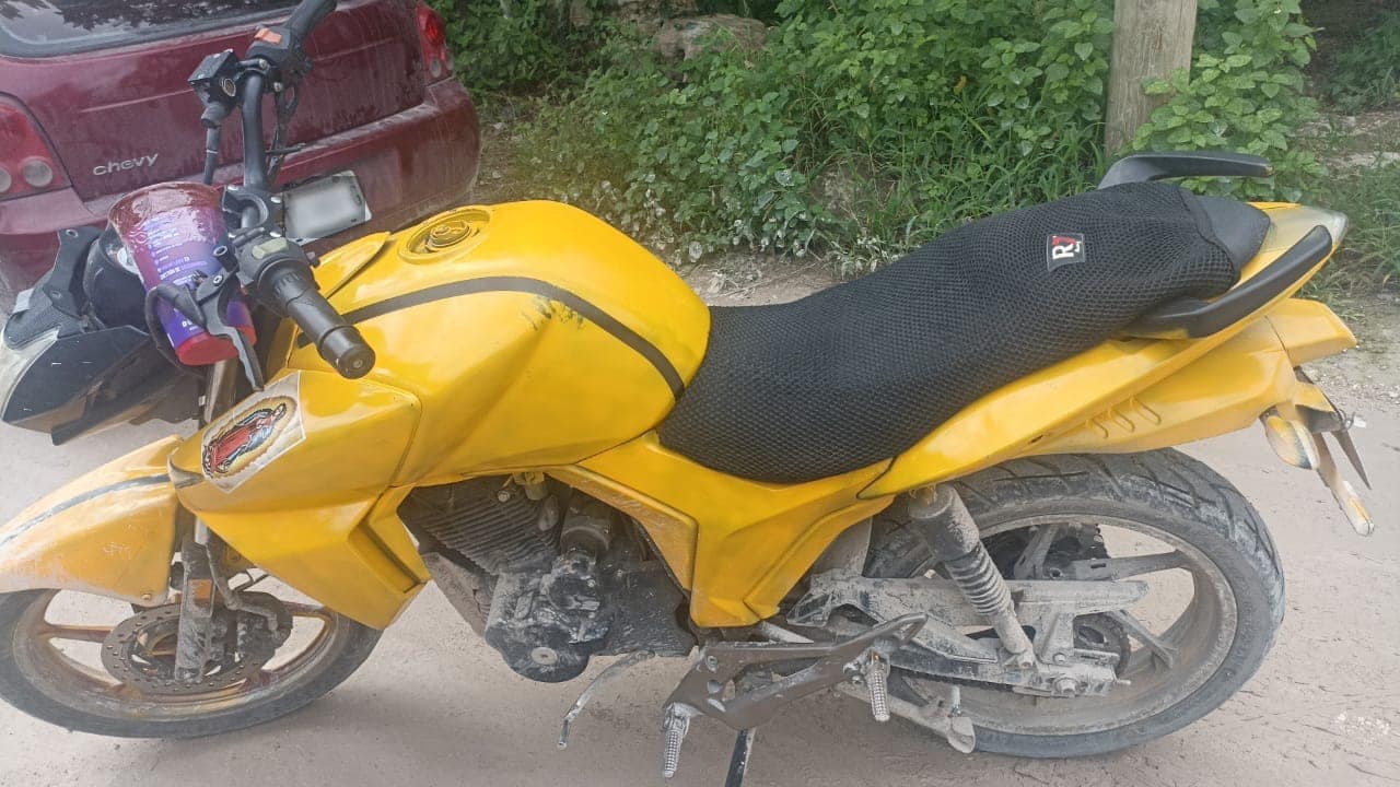Detienen en la colonia Avante a menor de edad con una moto robada; la unidad que conducía de forma temeraria tenía el número de serie borrado.