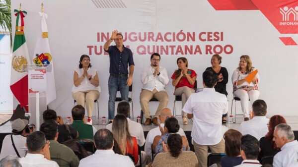 Diego Castañón celebra apertura del primer Centro de Servicio INFONAVIT en Tulum