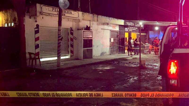 Asesinan a peluquero a balazos en colonia de Cancún