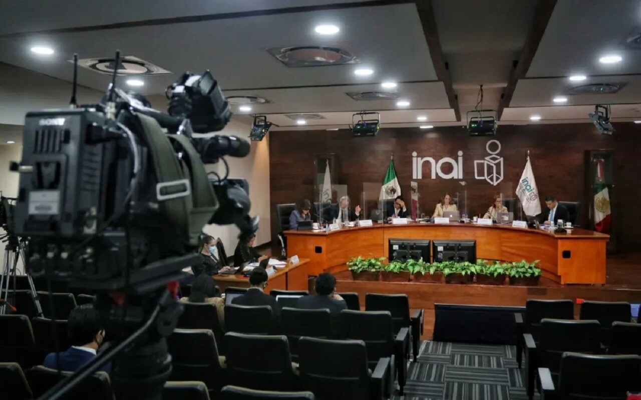 “Ya va a llegar el momento” al INAI, auguró el Presidente Andrés Manuel López Obrador sobre que será eliminado en algún momento.