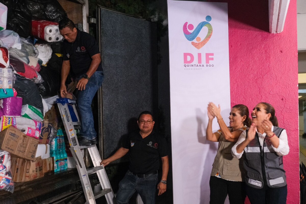 La gobernadora de Quintana Roo informó a Evelyn Salgado, gobernadora de Guerrero, que la ayuda de los quintanarroenses ya se encuentra en su estado. Más de 50 toneladas de los centros de acopio del DIF en los 11 municipios.