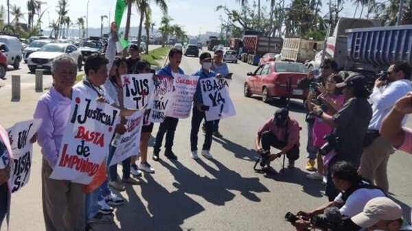 Ataques a periodistas desatan protesta en Acapulco
