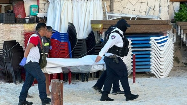 Rescatan el cuerpo de un joven ahogado en playa de Cancún