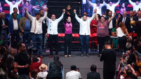 Llama Sheinbaum a aspirantes a mantener la unidad en Morena