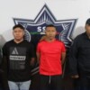 Detienen a dos sujetos por agredir a policías en Cancún