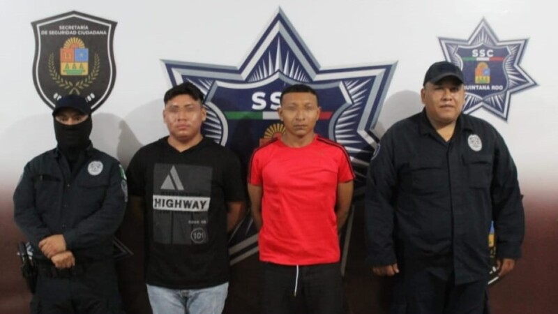 Detienen a dos sujetos por agredir a policías en Cancún