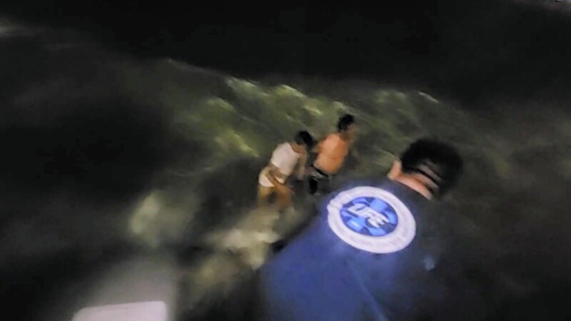 Se hunde embarcación con 11 turistas en Cozumel