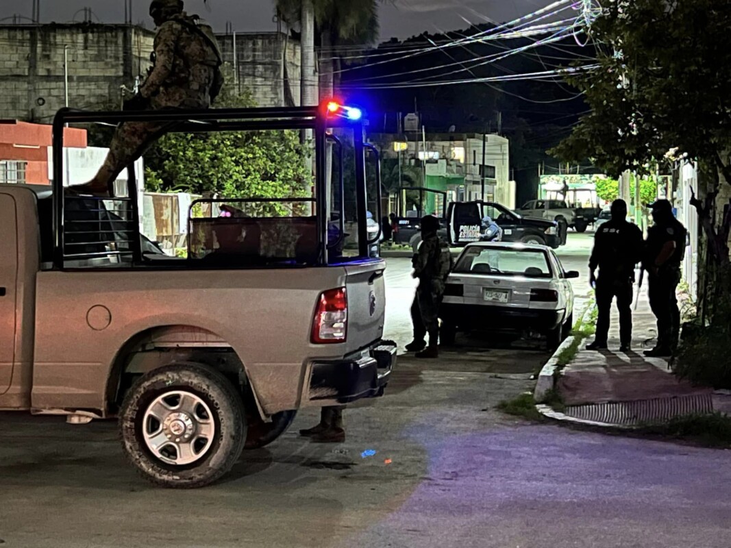 Decomisan en un domicilio de Chetumal un fuerte cargamento de droga; la SSC decomisó 44 cajas con marihuana en la colonia Andrés Quintana Roo.