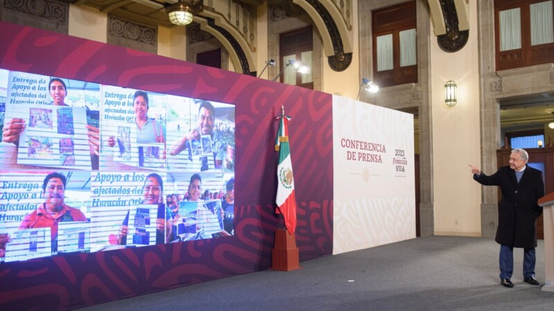 Recibe población de Guerrero apoyos por 12 mil mdp: AMLO