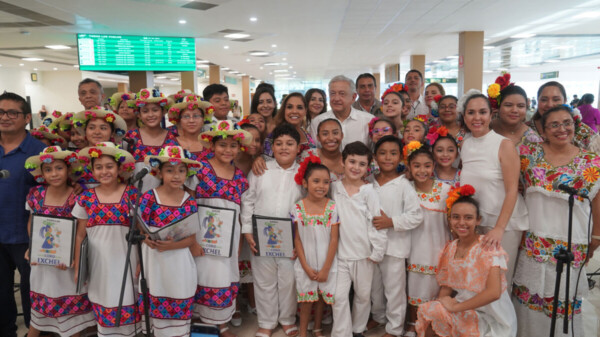 “Economía moral sí funciona” al inaugurar Aeropuerto de Tulum