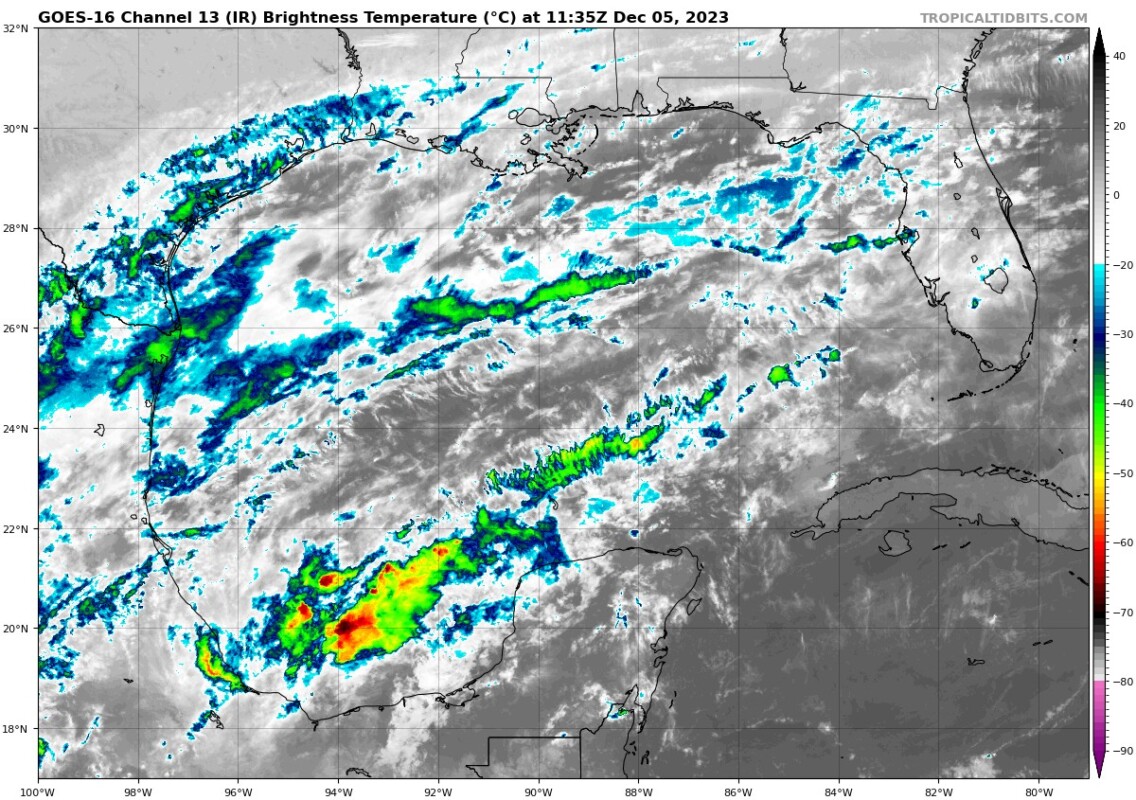 Pronóstico del clima para hoy martes 5 de diciembre 2023 en Quintana Roo; cielo medio nublado y lluvias puntuales muy fuertes en Quintana Roo.