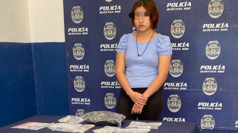 Binomio canino detecta a una joven con droga en terminal de autobuses