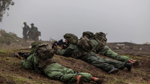 Israelíes mueren por “fuego amigo”; disparan, después averiguan