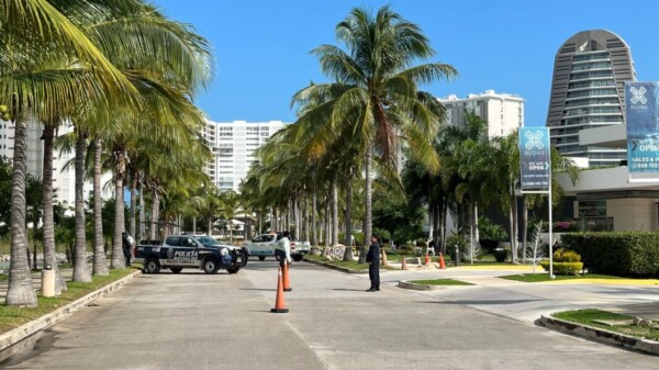 Hallan a una persona sin vida en una de las torres de Puerto Cancún