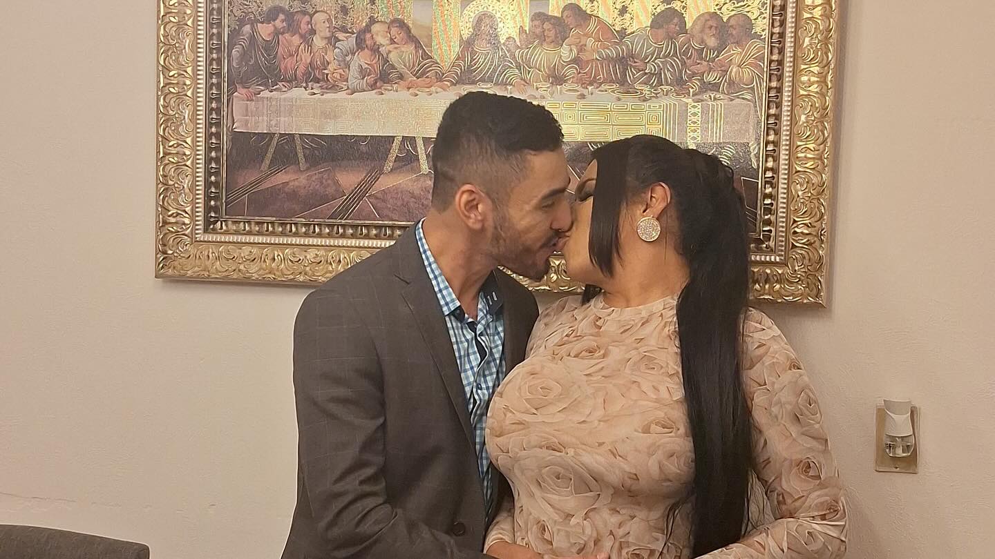 Kimberly 'La Más Preciosa' se casa por el civil con Óscar Barajas