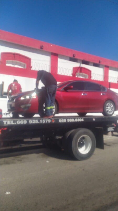 Niño muere a causa de golpes; sus padres lo habían llevado a la Cruz Roja. Las autoridades investigan al padre por presunto filicidio.