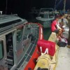 Rescata la Marina a tres pescadores en costas de Mahahual.