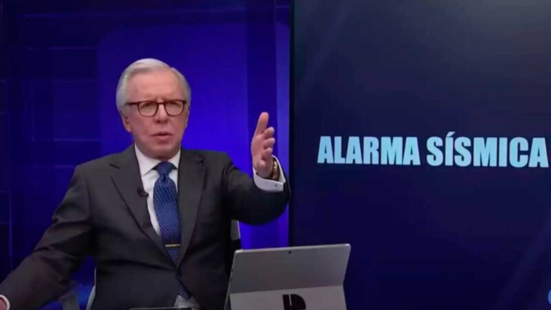 Sismo de 5.7 sorprende a Joaquín López Dóriga en transmisión en vivo