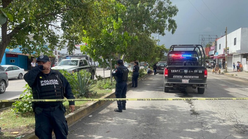 Balean a una mujer por un conflicto vial en la avenida Nichupté de Cancún