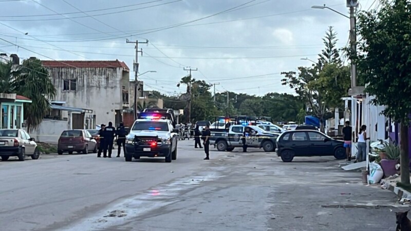 Asesinan a balazos a un hombre en Villas Otoch en Cancún