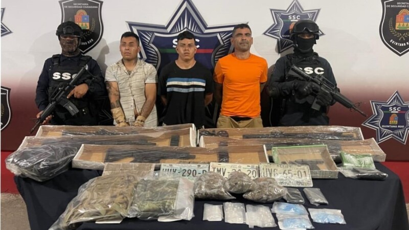 Integrantes de narcocélula caen con drogas y armas largas en Cancún