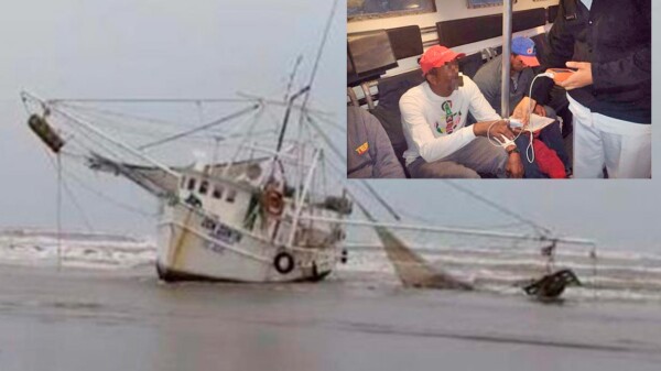 Encalla barco camaronero en Veracruz, logran rescatar a tripulación