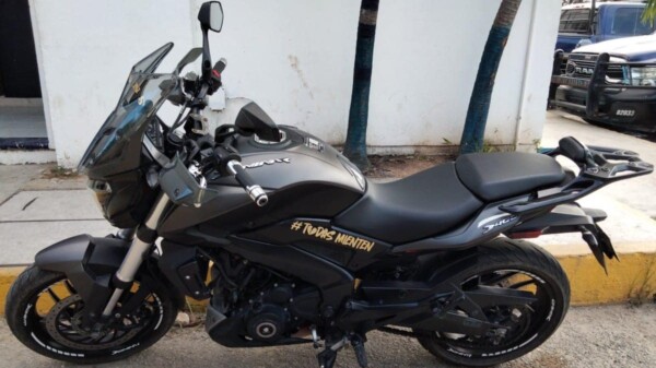 Aseguran en Playa del Carmen una motocicleta robada