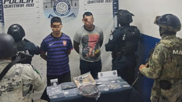 Detenidos en posesión de drogas y un arma de fuego en Playa del Carmen