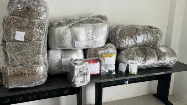 Aseguran droga durante un cateo en Real Amalfi de Playa del Carmen