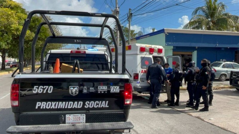 Auxilian a sujeto que escapó de casa de seguridad en la Región 230 de Cancún