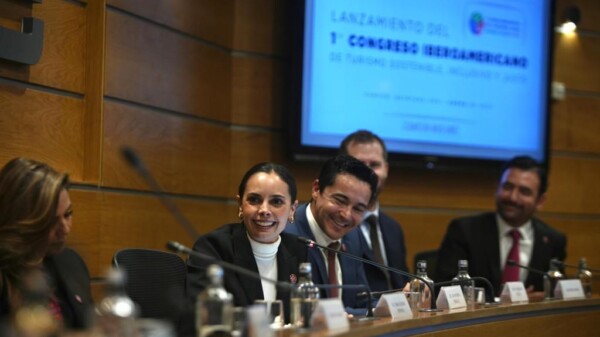 Anuncian 1er. congreso iberoamericano de turismo sostenible, inclusivo y justo en Cancún