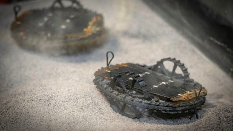 Nave Peregrino y Colmena 1 se desintegran en la atmósfera