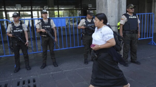 Solidaridad con el pueblo de Ecuador, no a la violencia: AMLO