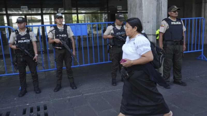 Solidaridad con el pueblo de Ecuador, no a la violencia: AMLO