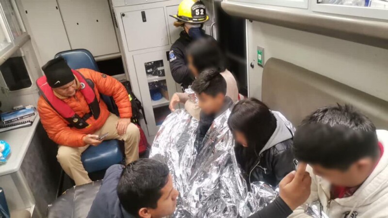 Madre e hijos con hipotermia fueron rescatados en el Río Bravo