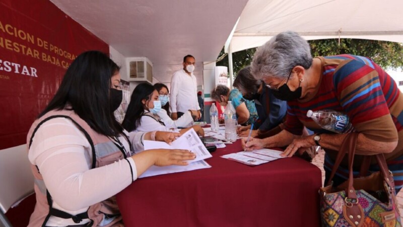 Desaparecer organismos autónomos para financiar pensiones: AMLO