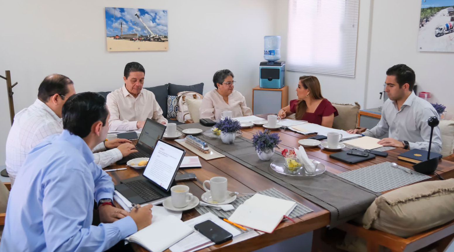 Continúan los trabajos de manera intensa para dejar listo el Decreto de Zona Libre en Chetumal que impulsa el presidente Andrés Manuel López Obrador.