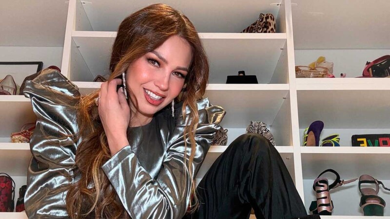 Thalía pide ayuda tras padecer extraña enfermedad