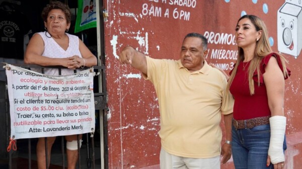 Marybel Villegas cuida y protege a los trabajadores de Quintana Roo