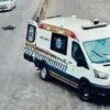 Cae paciente de ambulancia cuando era trasladado a un hospital