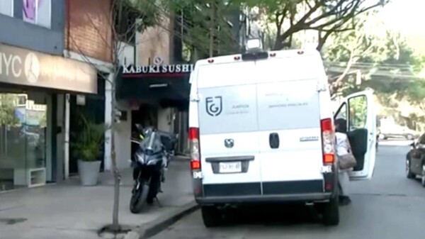 Muere limpiavidrios al caer de un sexto piso en CDMX