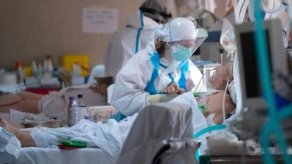 Covid-19 y otras enfermedades respiratorias saturan hospitales en México