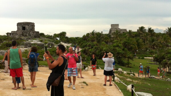 Aumenta la afluencia de visitantes en zonas arqueológicas cercanas al Tren Maya