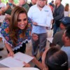 Mara Lezama lleva justicia social a familias de Isla Mujeres con la entrega de 224 títulos de propiedad